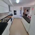 Apartman Na Com Estacionamento