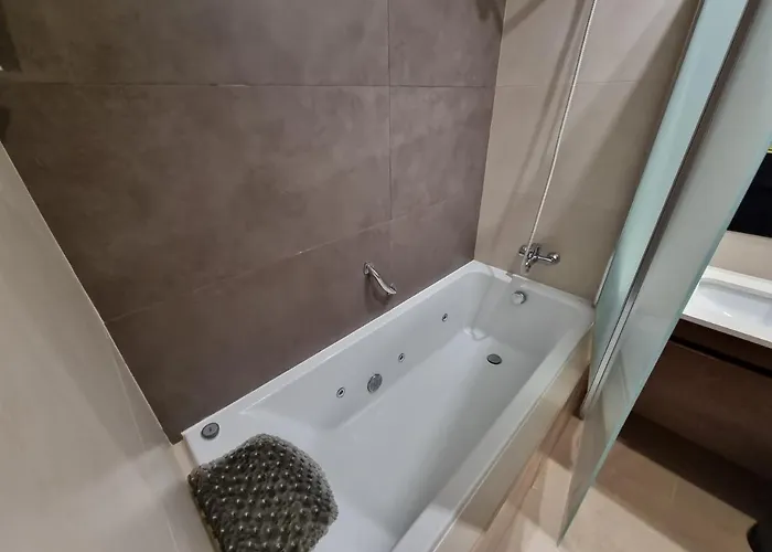 Na Com Estacionamento